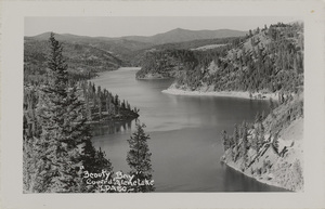 Postcard of Beauty Bay at Lake Coeur d'Alene, Idaho.
