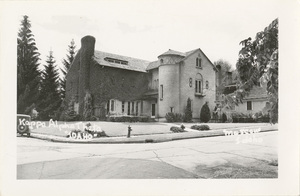 Postcard of the Kappa Alpha Theta house on the University of Idaho campus in Moscow, Idaho.