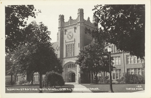 Postcard of the Administration building on the University of Idaho campus in Moscow, Idaho.