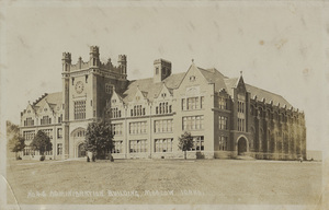 Postcard of the Administration building on the University of Idaho campus in Moscow, Idaho.