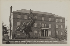 Postcard of the Delta Delta Delta house on the University of Idaho campus in Moscow, Idaho.