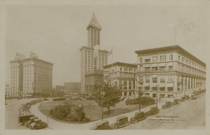 Photographic postcard of the King County Courthouse square in Seattle, Washington. Photo is sepia toned. | Court House Square, Seatle, Wn.