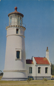 Postcard of the Umpqua Lighthouse near Winchester Bay, Oregon. | Umpqua Lighthouse (State Park). At mouth of Umpqua River, Oregon, 1 mile west of Winchester Bay.