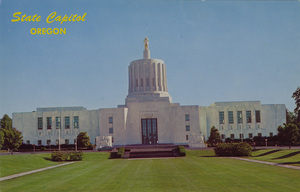 Postcard of the Oregon State Capitol Building in Salem, Oregon.