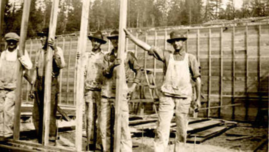  Five men working to frame the new Leonard Paul store in Coolin, Idaho. Donated by Marjorie Paul Roberts via Priest Lake Museum.