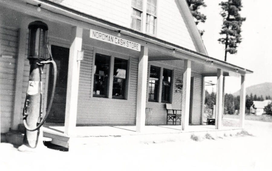 Exterior of Nordman Cash Store. Nordman, Idaho. Donated by Dorothy Bruno through Priest Lake Museum.