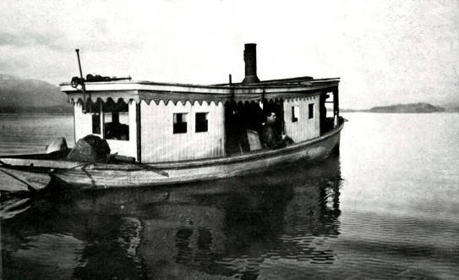 View of the Kaniksu on the lake. Donated by William Warren through Priest Lake Museum.
