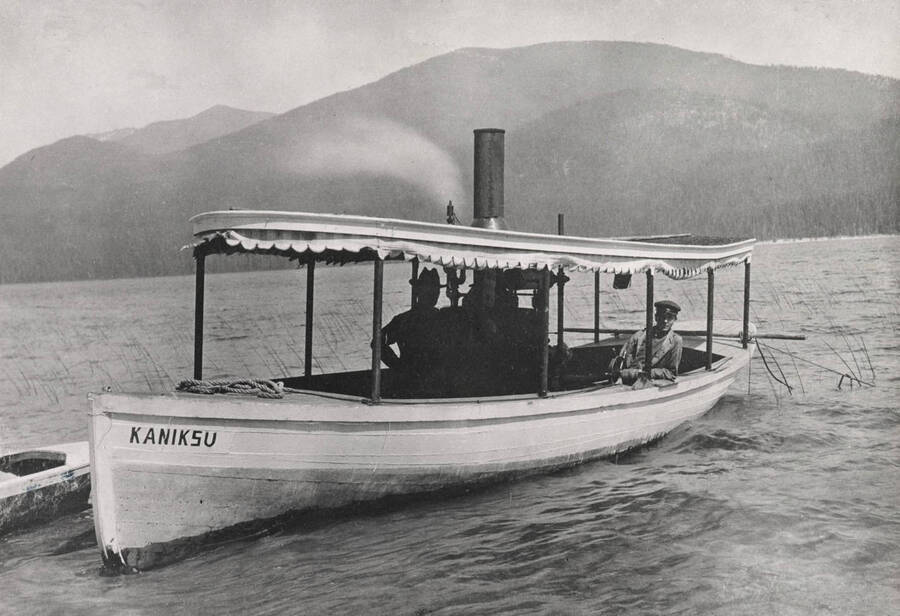 Steamboat Kaniksu. Donated by Harriet (Klein) Allen through Priest Lake Museum.