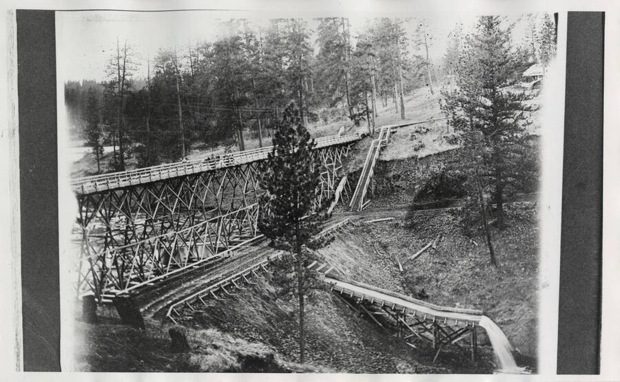 Horse and carriage bridge where the Winchester dam was built.