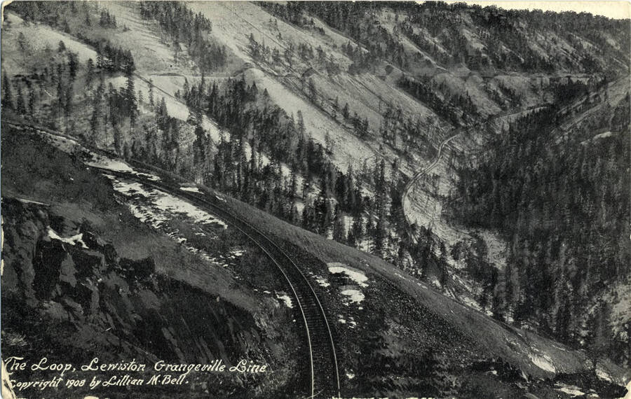 A postcard of The Loop on the Lewiston-Grangeville Line of the Camas Prairie Railroad.