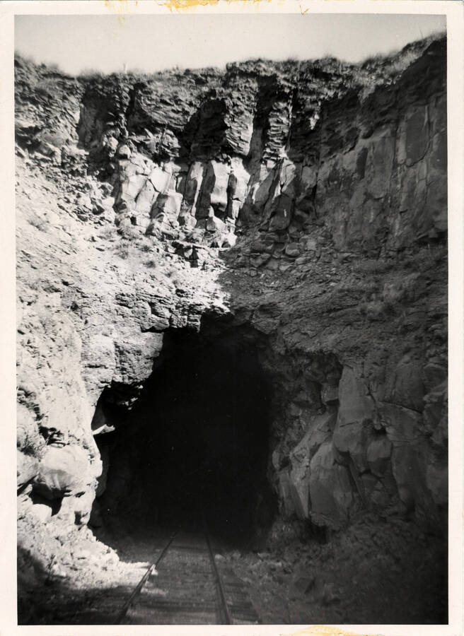 A photograph of Tunnel No. 7 on the Lapwai Branch of the Camas Prairie Railroad, taken from the West Lewiston end of the tunnel.