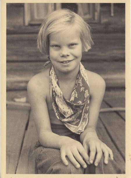 Jean Renshaw sitting on the ranch porch, 1939-40