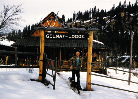 Jim Renshaw and his dog Queen at Selway Lodge, 1958