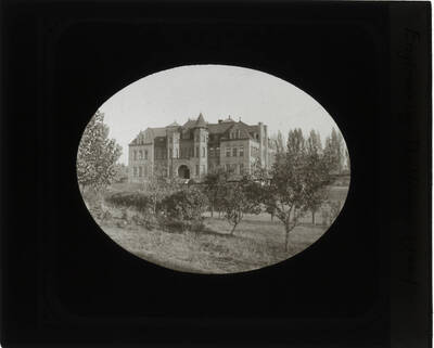 The glass slide reads: 'Engineering Building - U of I.'