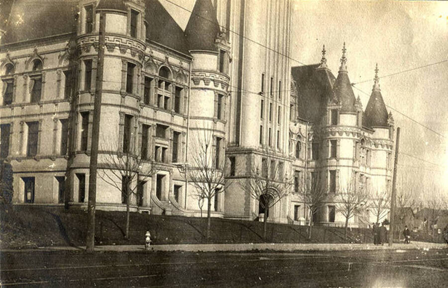 Exterior view of the courthouse in Spokane, Washington.
