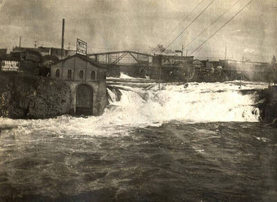 Looking north towards the falls.
