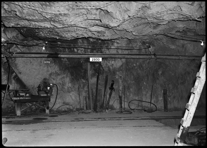 A Lucky Friday mine shaft. A sign on the wall says "2800", which is likely the depth of the shaft in feet. The Lucky Friday mine is located 1 mile east of Mullan, Idaho. 