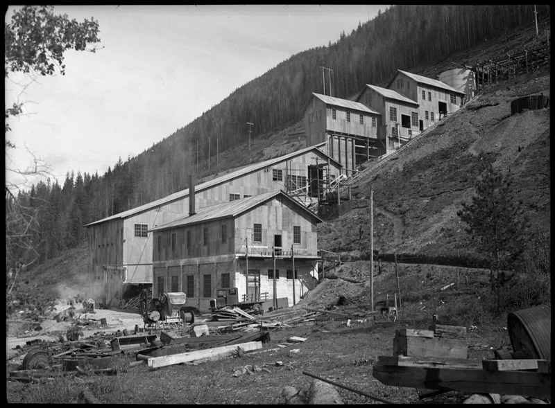 Image of the buildings at Silver Summit mine. The buildings are building going up a hill.