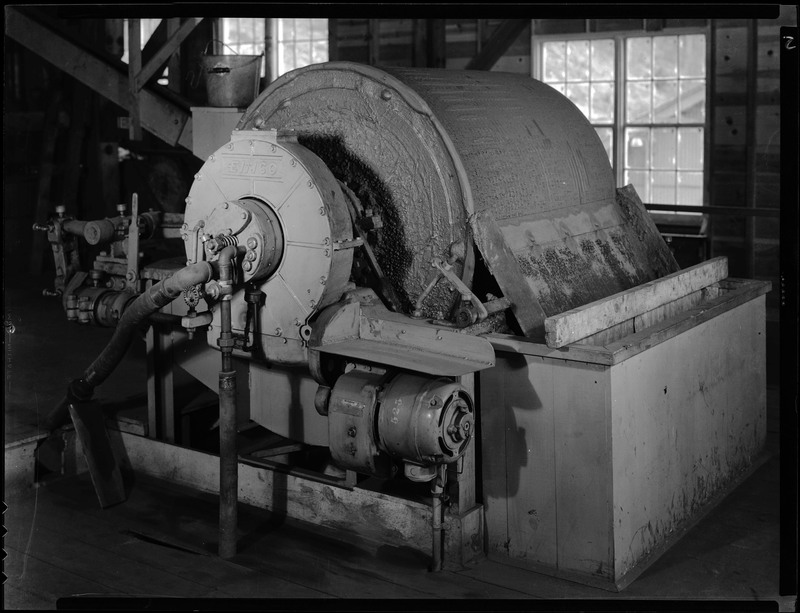 Image of the milling equipment within Hecla Star Mine.