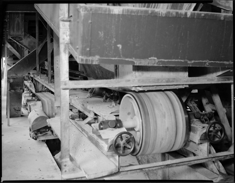 Image of ore sorting equipment. Previously described as "Hecla sorting plant."