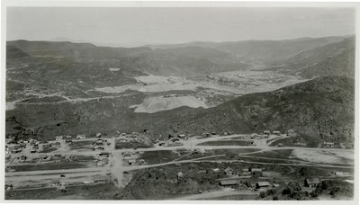 View of the Grand Coulee Dam.