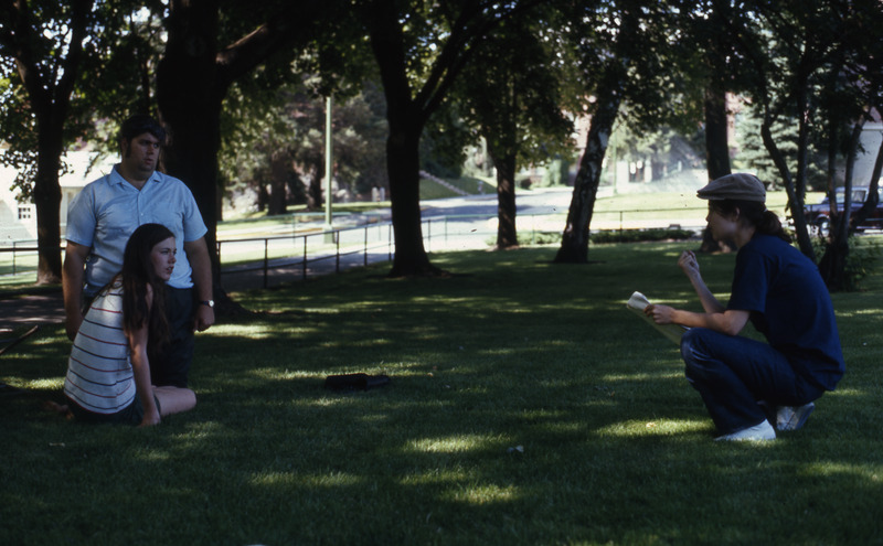 1971 U of I Summer Theatre actors rehearse on the Administration Lawn near the Spanish-American War statue.