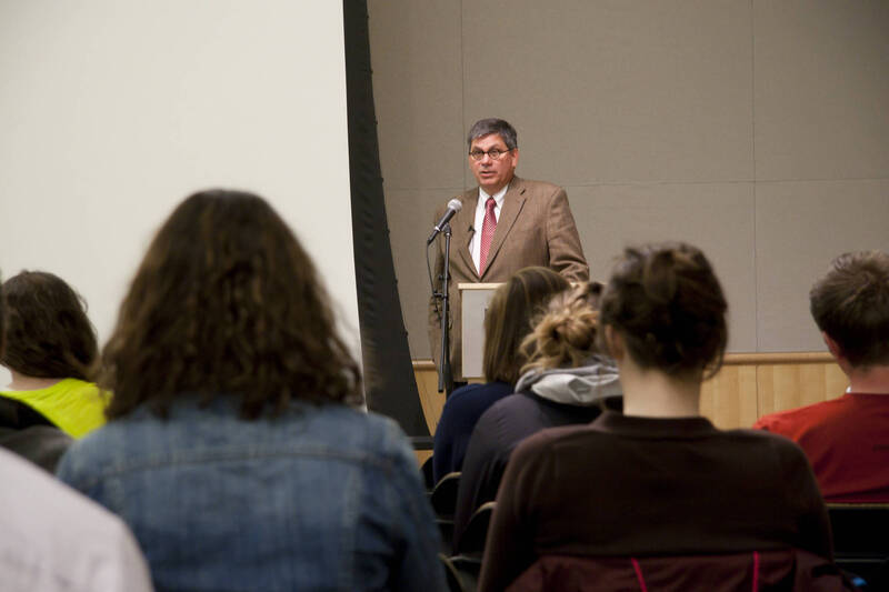 Photograph  5 of Mark Trahant's Colloquium Talk 'The full spectrum in a wheel: Less, more and the opposite spoke.' Mark Trahant is Editor-in-Residence for the School of Journalism and Mass Media and a member of Idaho's Shoshone-Bannock Tribe. Pictured: Mark Trahant.