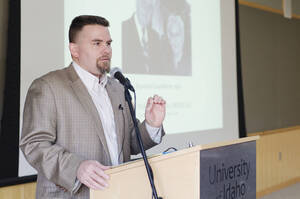 Photograph  2 of Bill Smith's Colloquium Talk 'The International Community Looks for...Community?.' Bill Smith is Director, Martin Institute and International Studies. Pictured: Bill Smith.