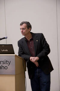 Photograph  12 of Sanford Eigenbrode's Colloquium Talk 'Notes from a Basically Applied Scientist.' Sanford Eigenbrode is Professor of Chemical Ecology and Chair of Entomology. Pictured: Sanford Eigenbrode.