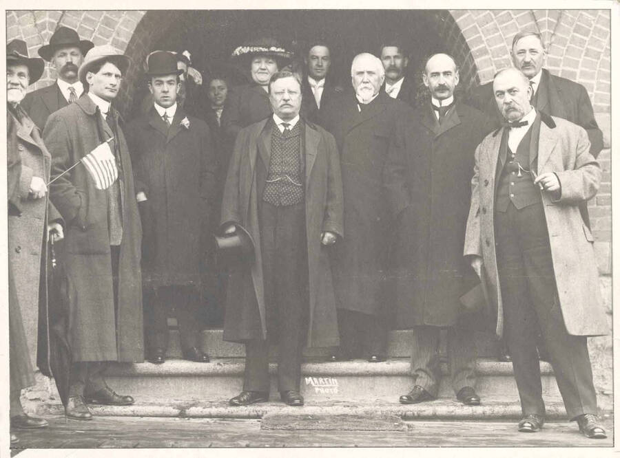Theodore Roosevelt and group of dignitaries, including Idaho Governor James Hawley, former Idaho Governor William J. McConnell, and University of Idaho President James MacLean.