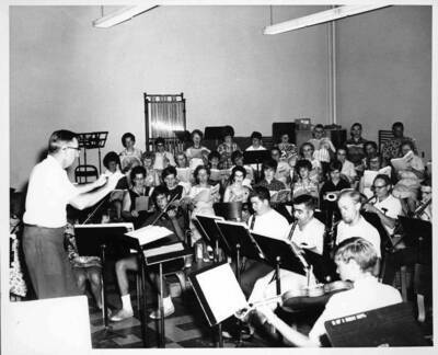 Summer group of music students.