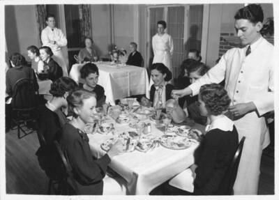Dining room in Hays Hall.