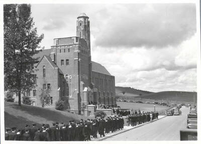 Commencement procession to Memorial Gymnasium.