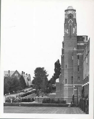 Commencement procession to Memorial Gymnasium.