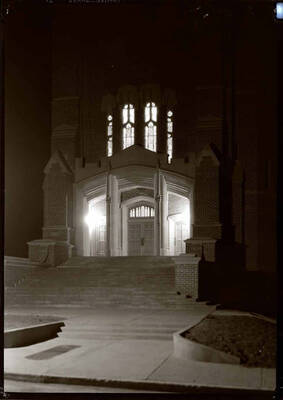 Entrance to Memorial Gymnasium.