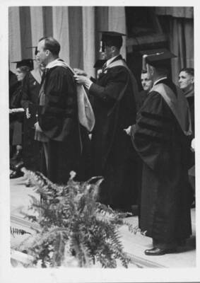 Talbot Jennings receiving honorary degree.